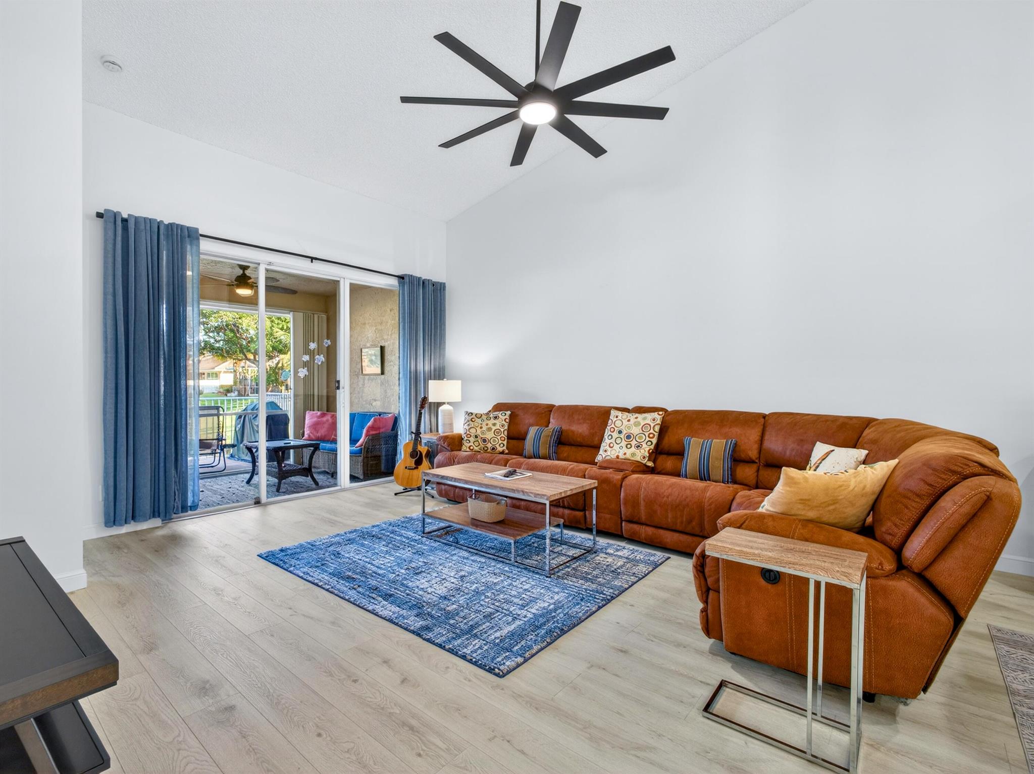 CORAL TRACE - Residential Lease