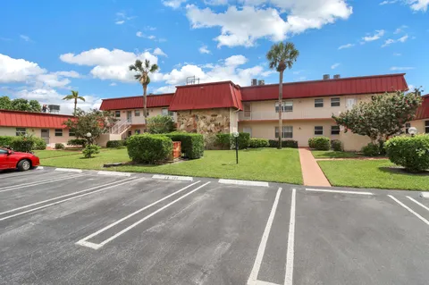 12016 Greenway Circle S Unit 204, Royal Palm Beach, FL MLS: R11088947