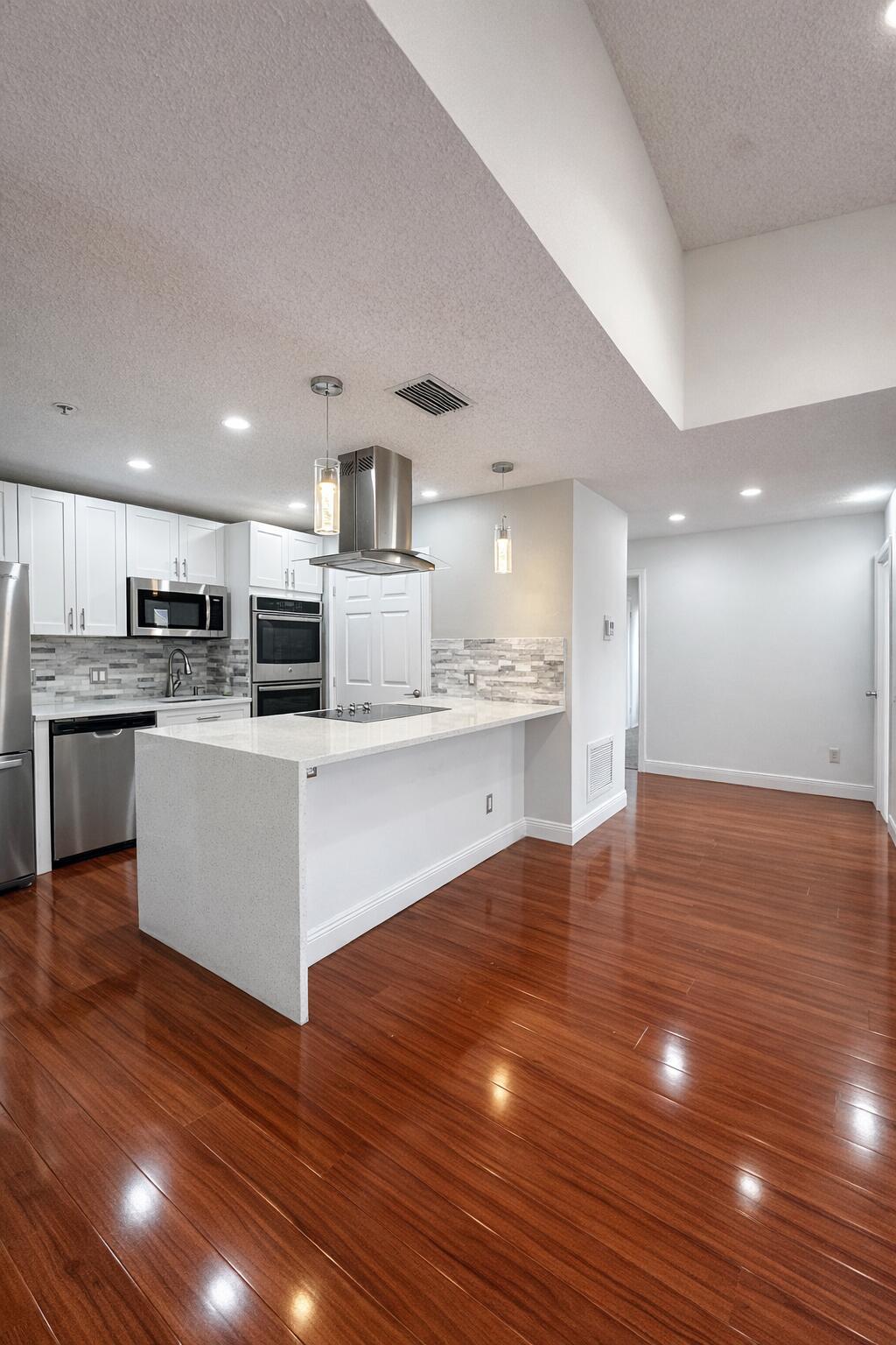 BOYNTON LANDINGS CONDOMIN - Residential Lease