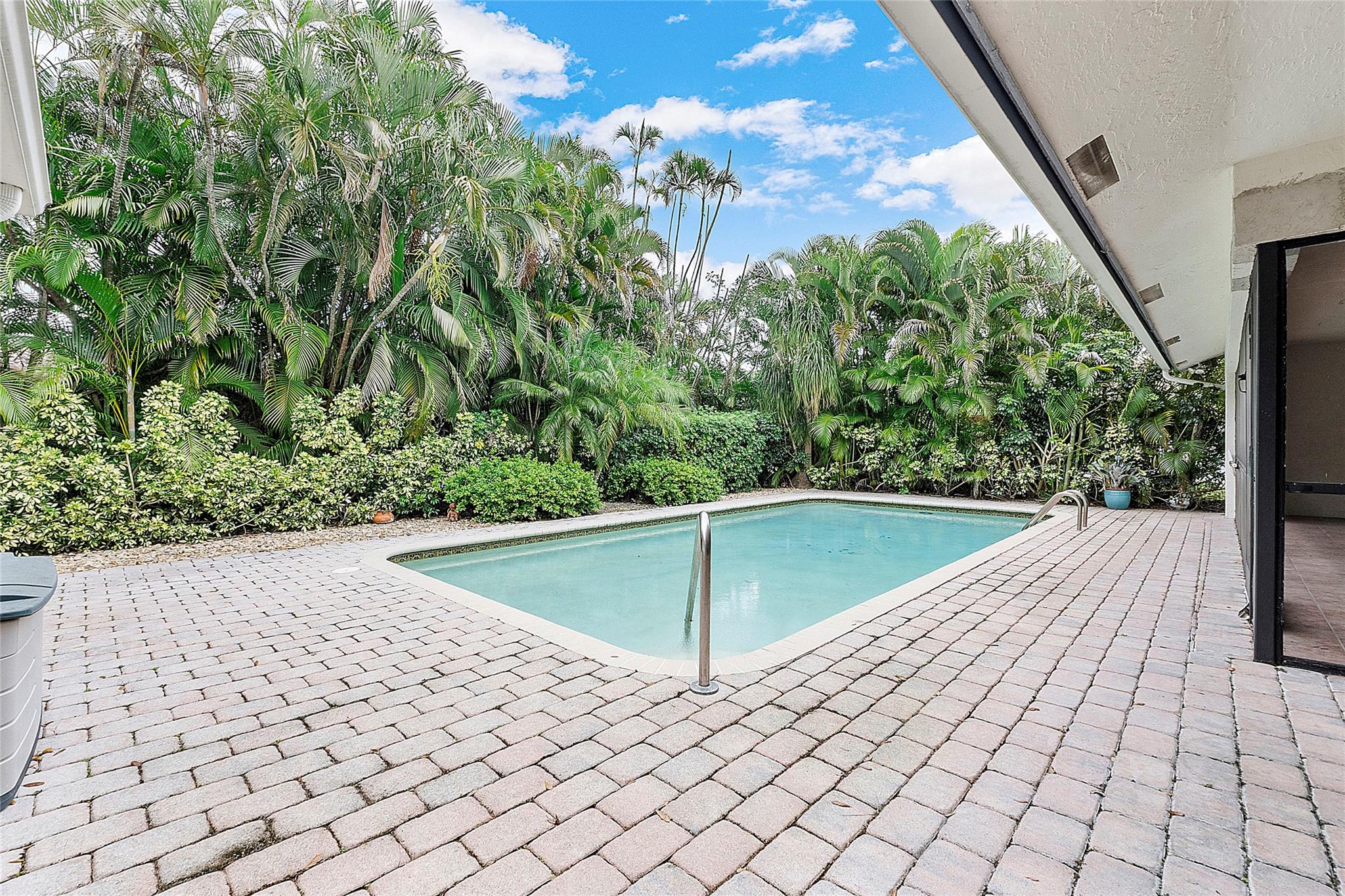 Cypress Glen 104-26 B - Residential