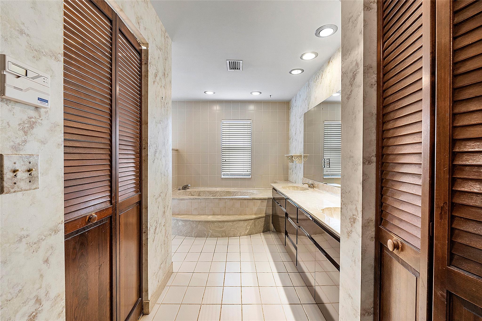 Cypress Glen 104-26 B - Residential