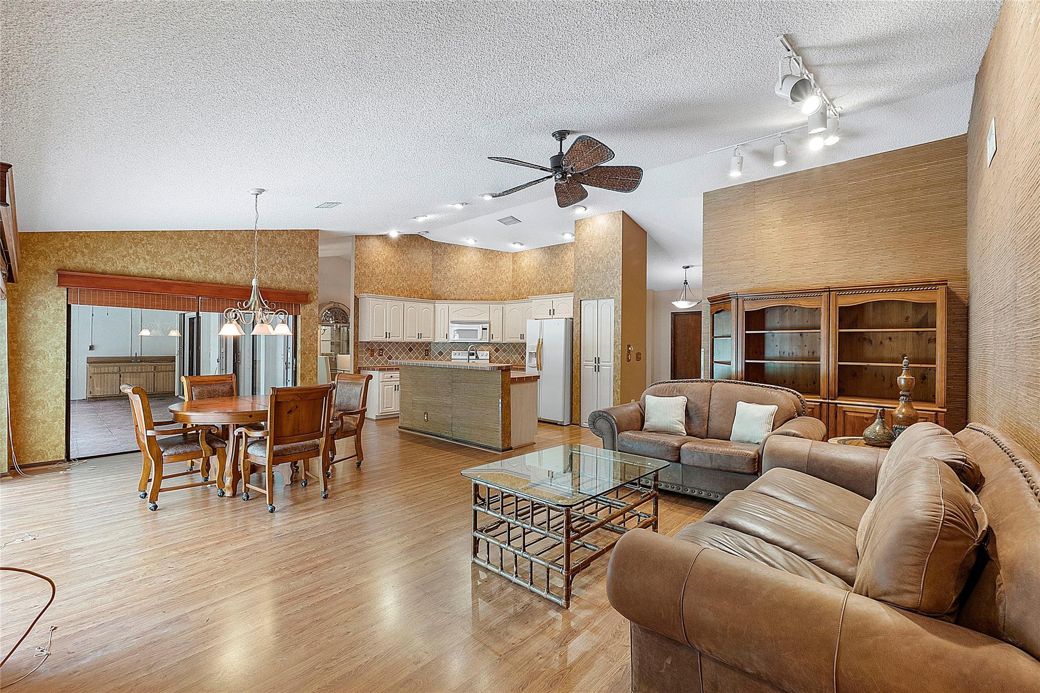 Cypress Glen 104-26 B - Residential