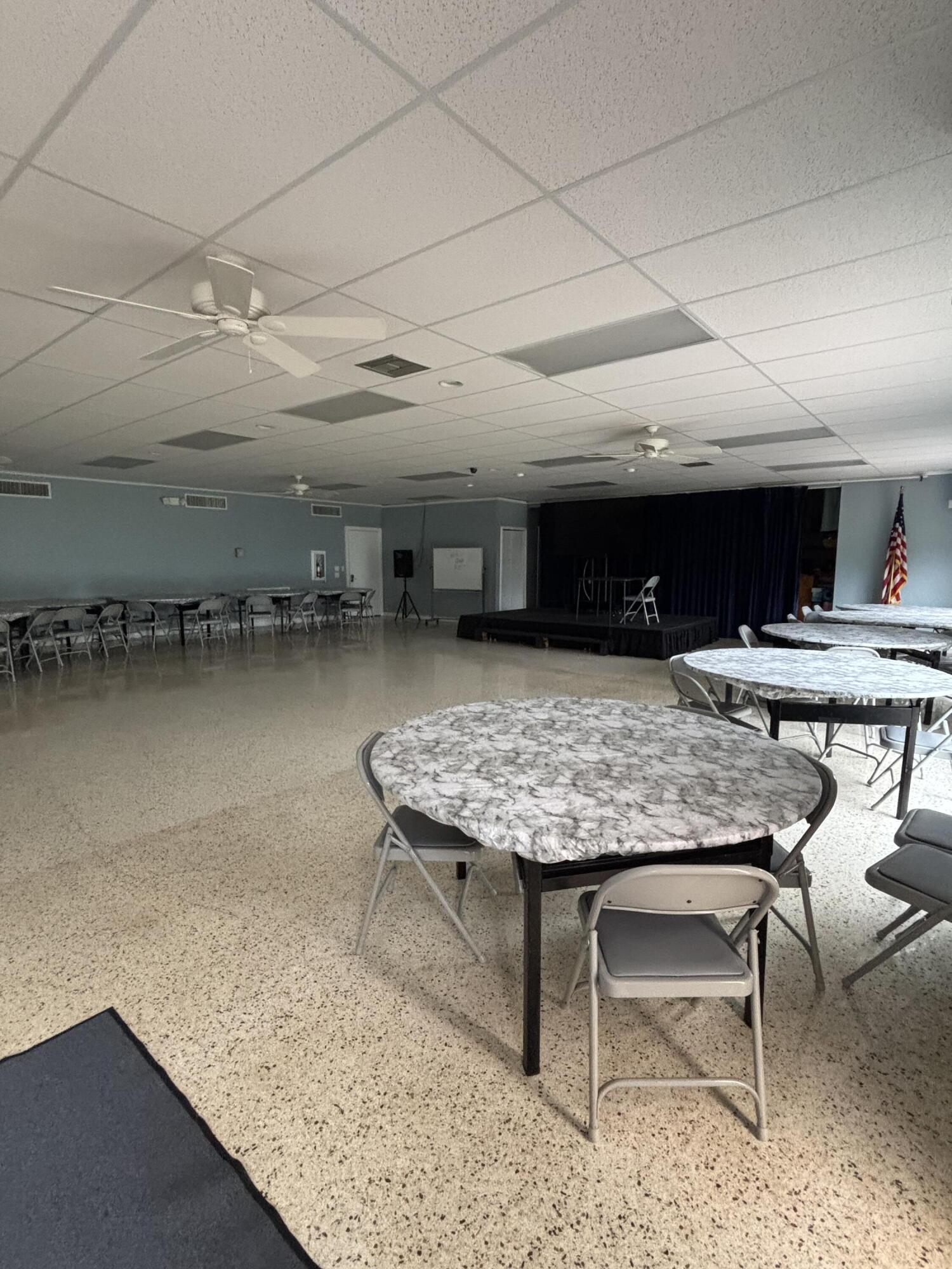 LIMETREE CONDO - Residential