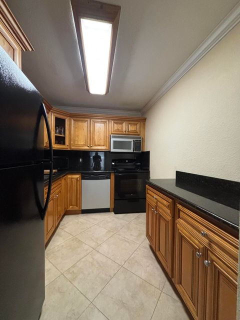 Tiny photo for 10084 S 42nd Dr #122, Boynton Beach, FL 33436 (MLS # B26014245)