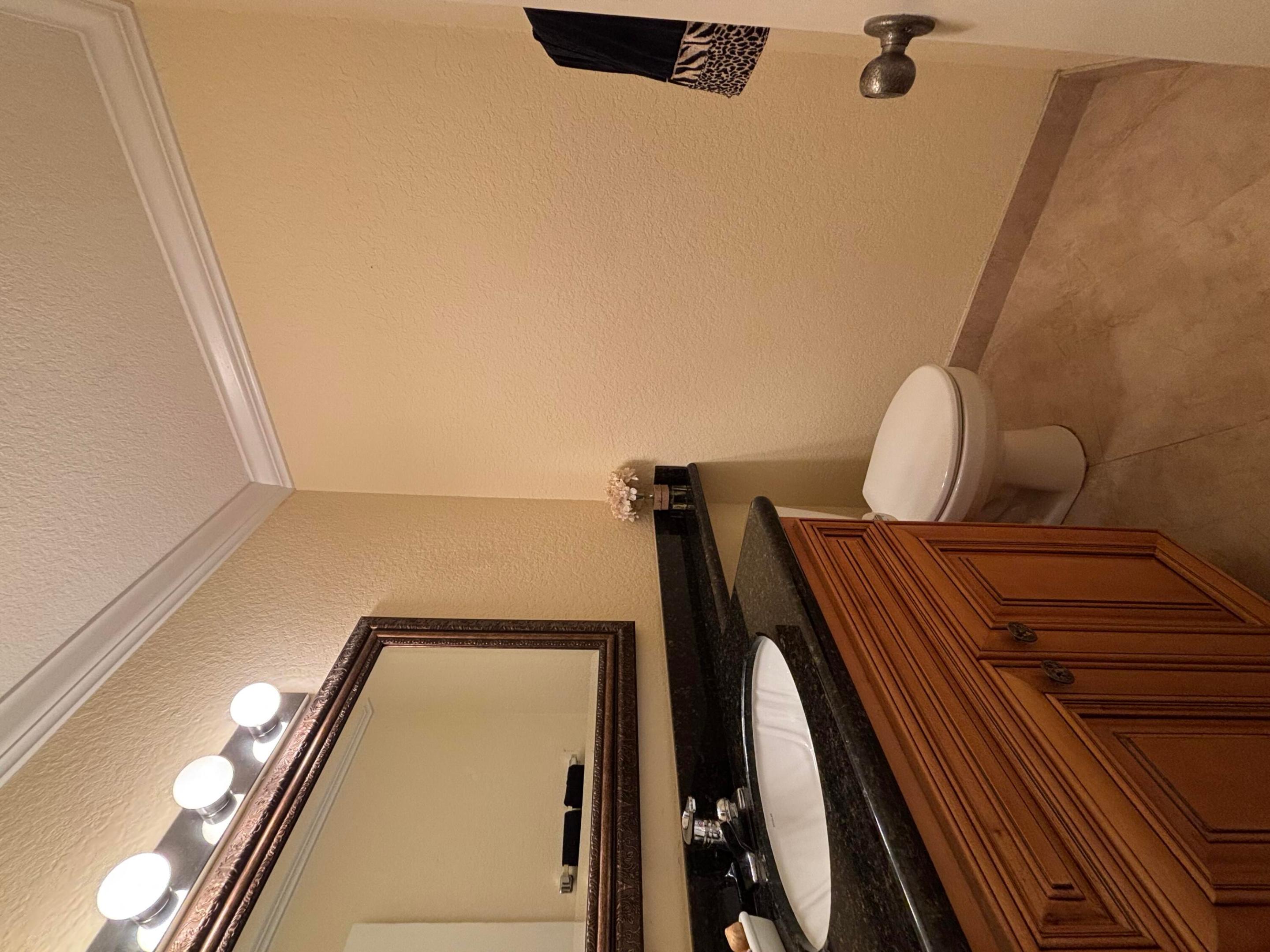 LIMETREE CONDO - Residential