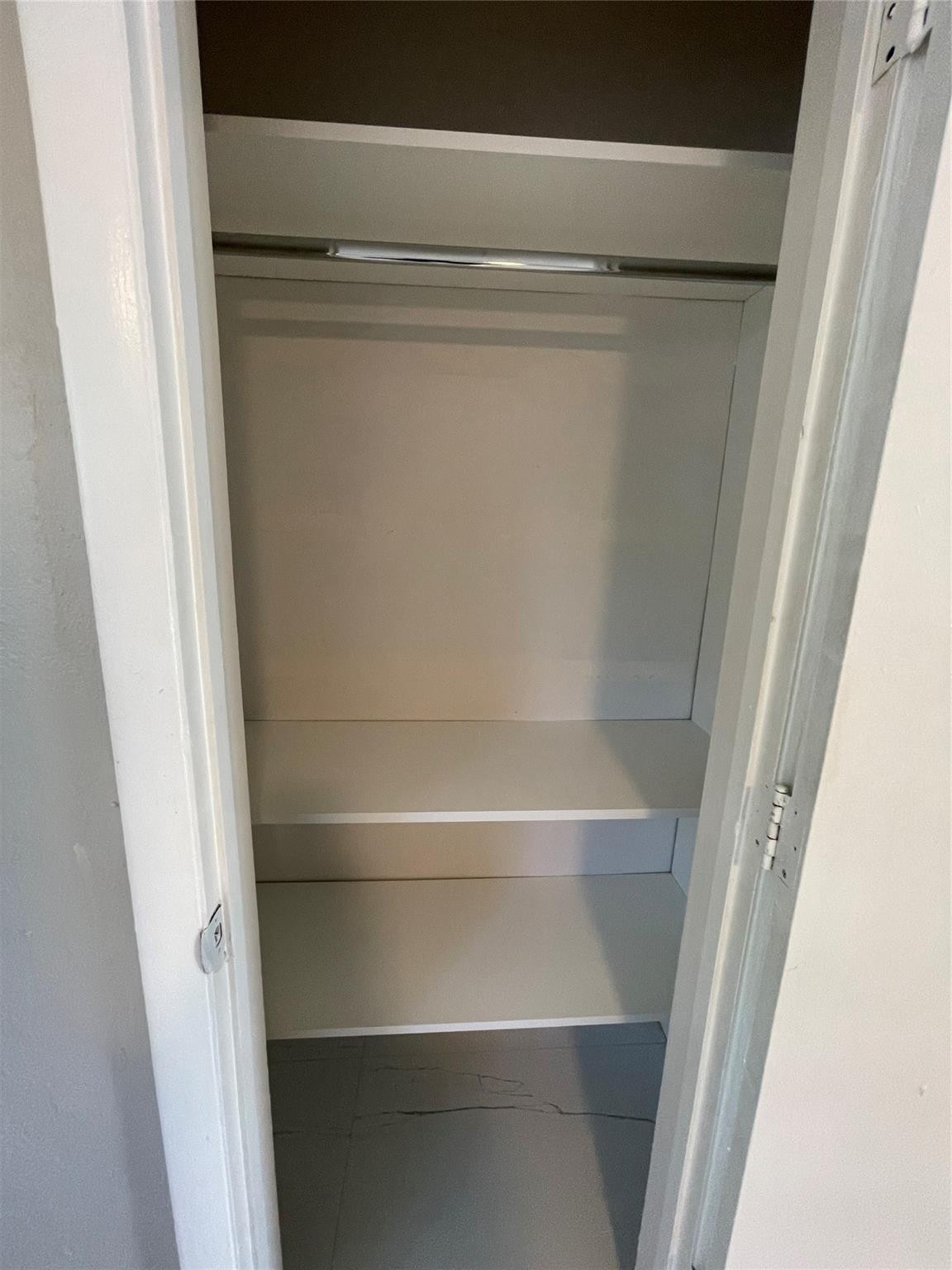 Fairview Amd 10-25 B - Residential Income