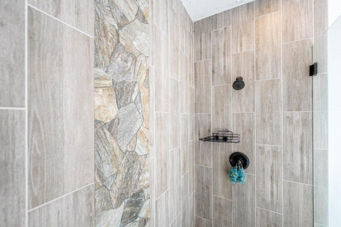 PORT ST LUCIE SECTION 46 1ST REPLAT - Residential