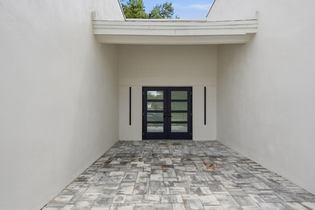 Photo of 2908 NW 24th Way, Boca Raton, FL 33431 (MLS # B26026001)
