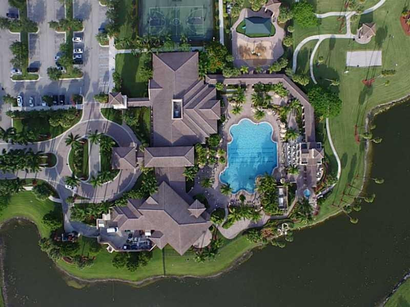 Heron Bay Four 160-1 B - Residential