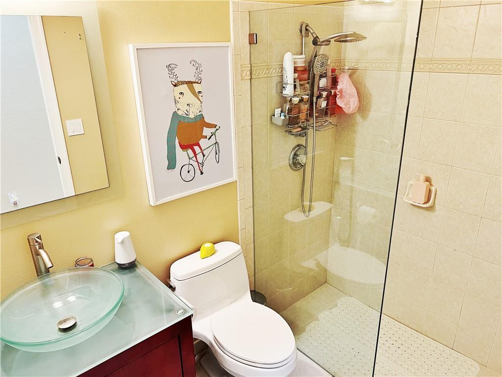 Heron Bay Four 160-1 B - Residential