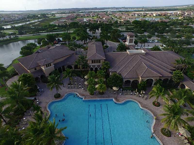 Heron Bay Four 160-1 B - Residential