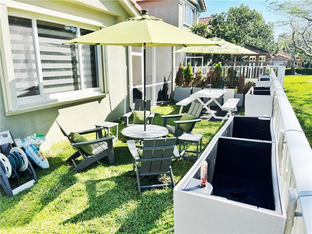Heron Bay Four 160-1 B - Residential