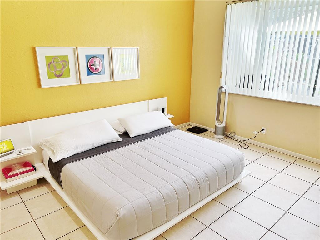 Heron Bay Four 160-1 B - Residential