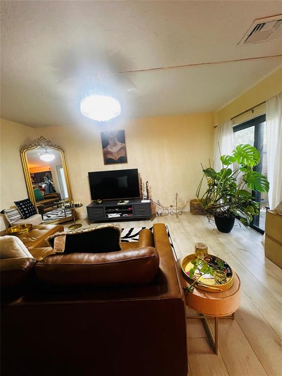 LAGO WEST CLUSTER HOMES - Residential