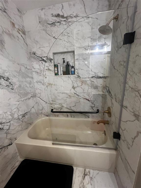 LAGO WEST CLUSTER HOMES - Residential