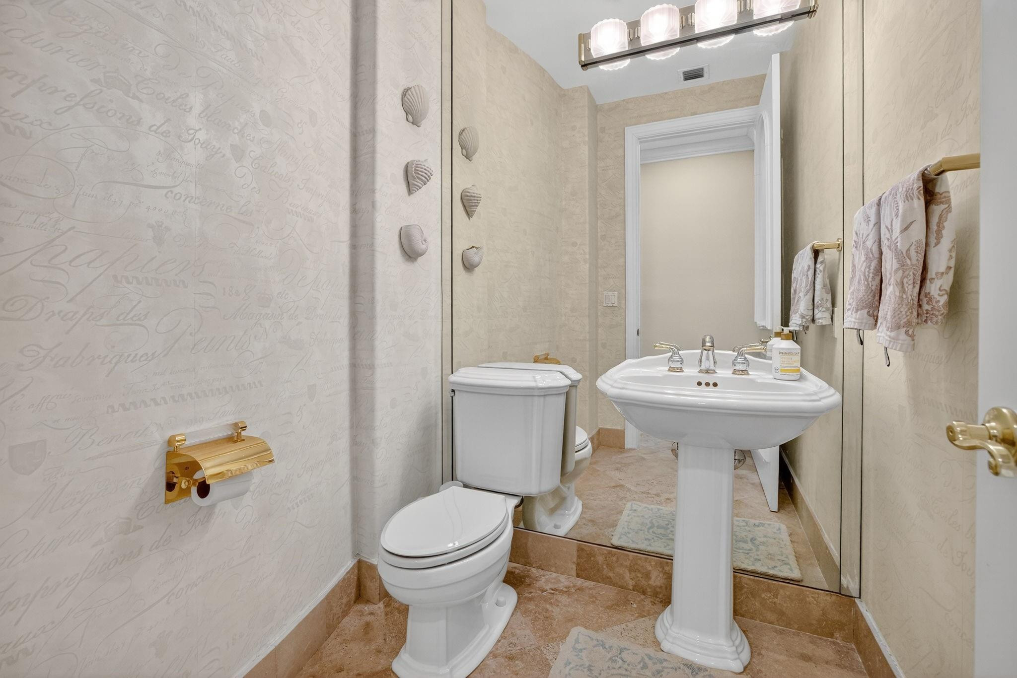 STILWELL ISLES 15-26 B - Residential