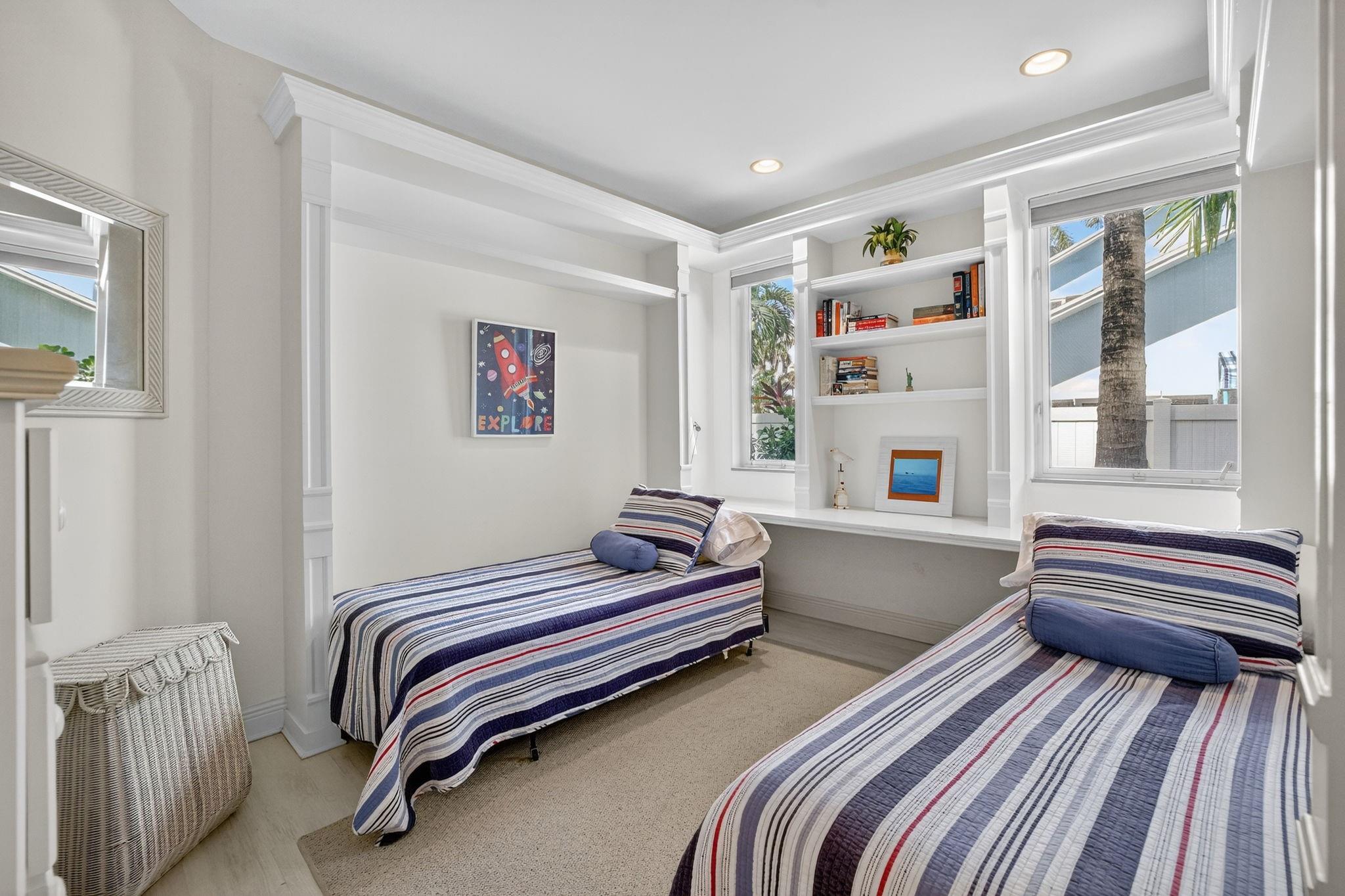 STILWELL ISLES 15-26 B - Residential