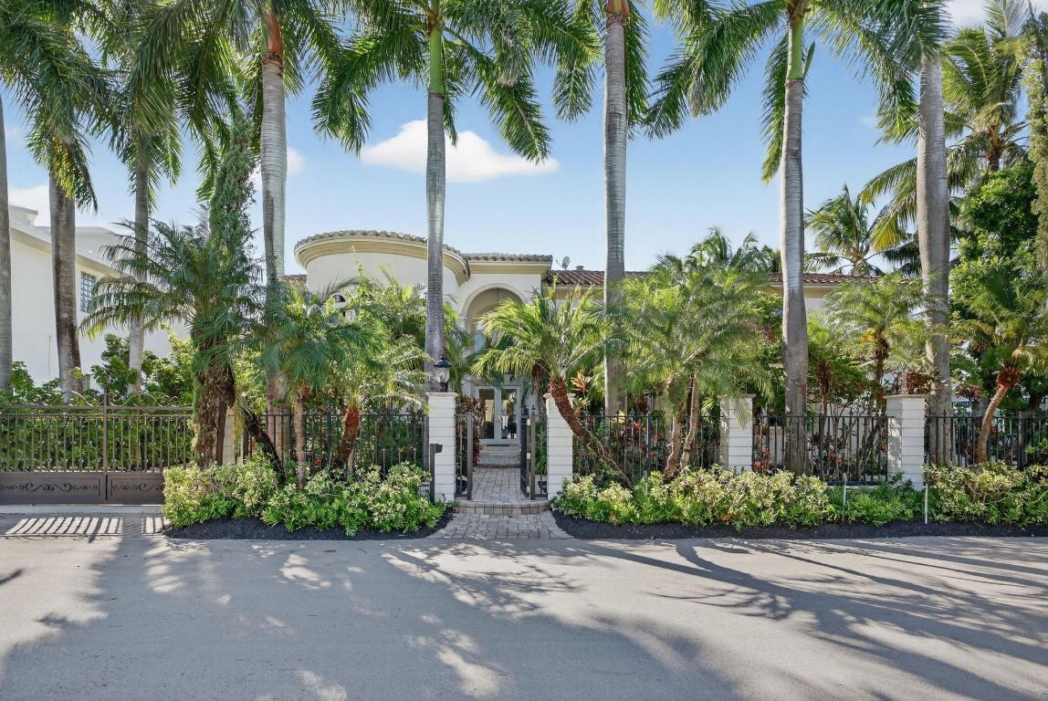 519 Royal Plaza Drive