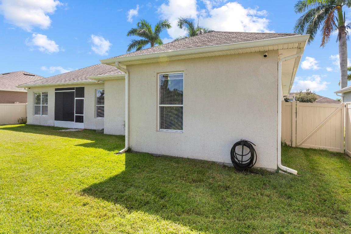 SEBASTIAN CROSSINGS - Residential