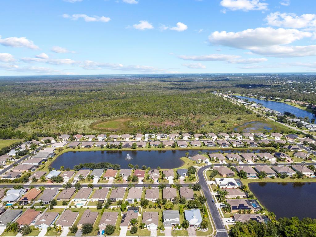 SEBASTIAN CROSSINGS - Residential