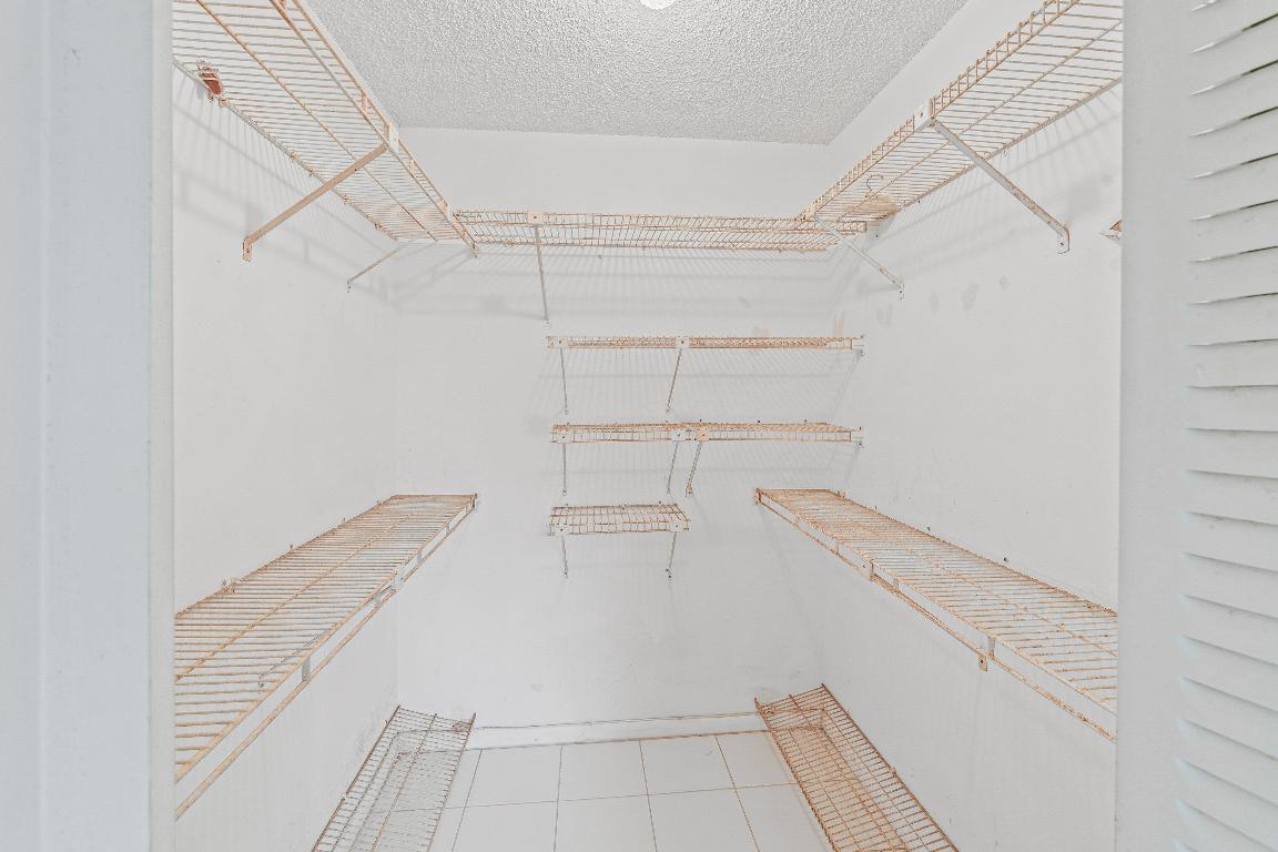 VILLAGES OF ORIOLE BONAIRE - Residential