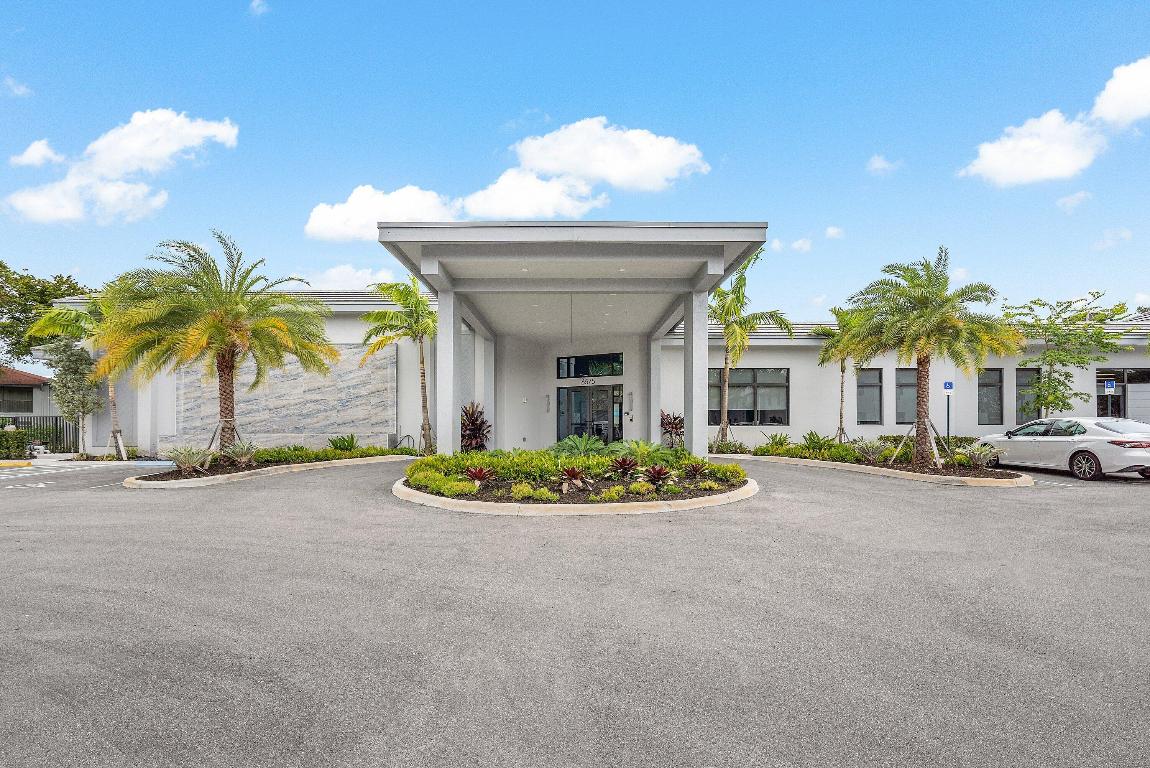 VILLAGES OF ORIOLE BONAIRE - Residential