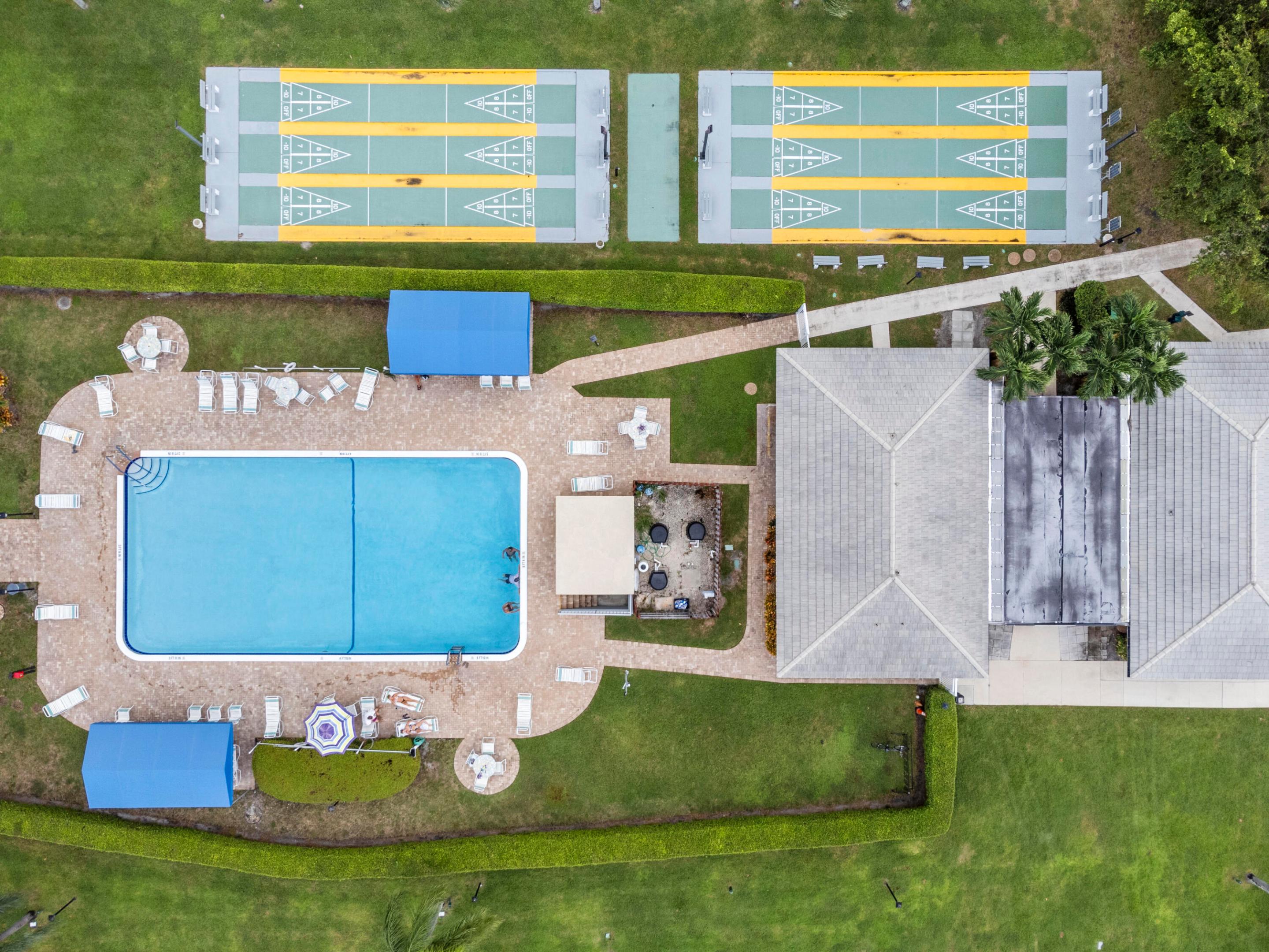 PALM BEACH LEISUREVILLE SEC 3 - Residential