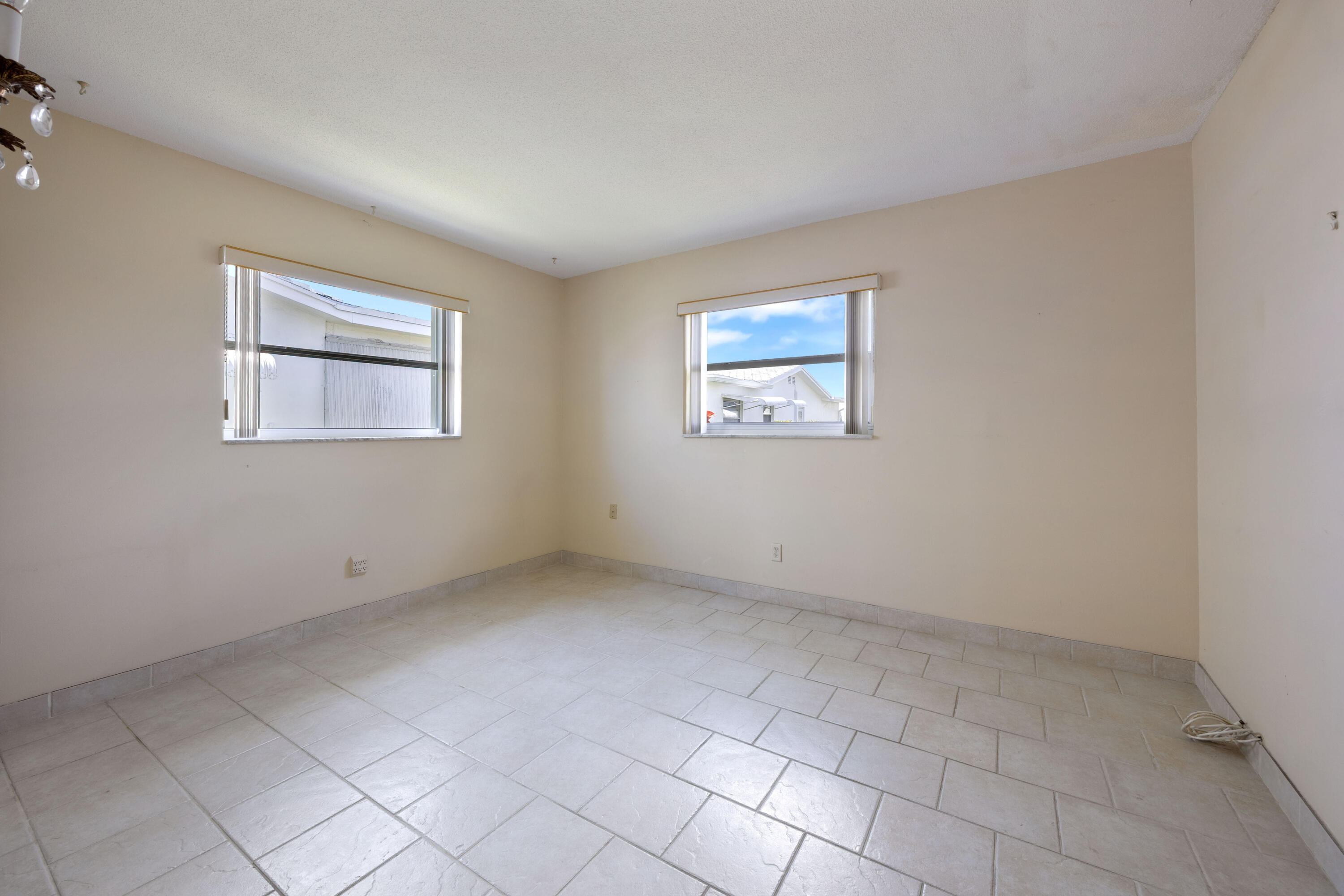 PALM BEACH LEISUREVILLE SEC 3 - Residential