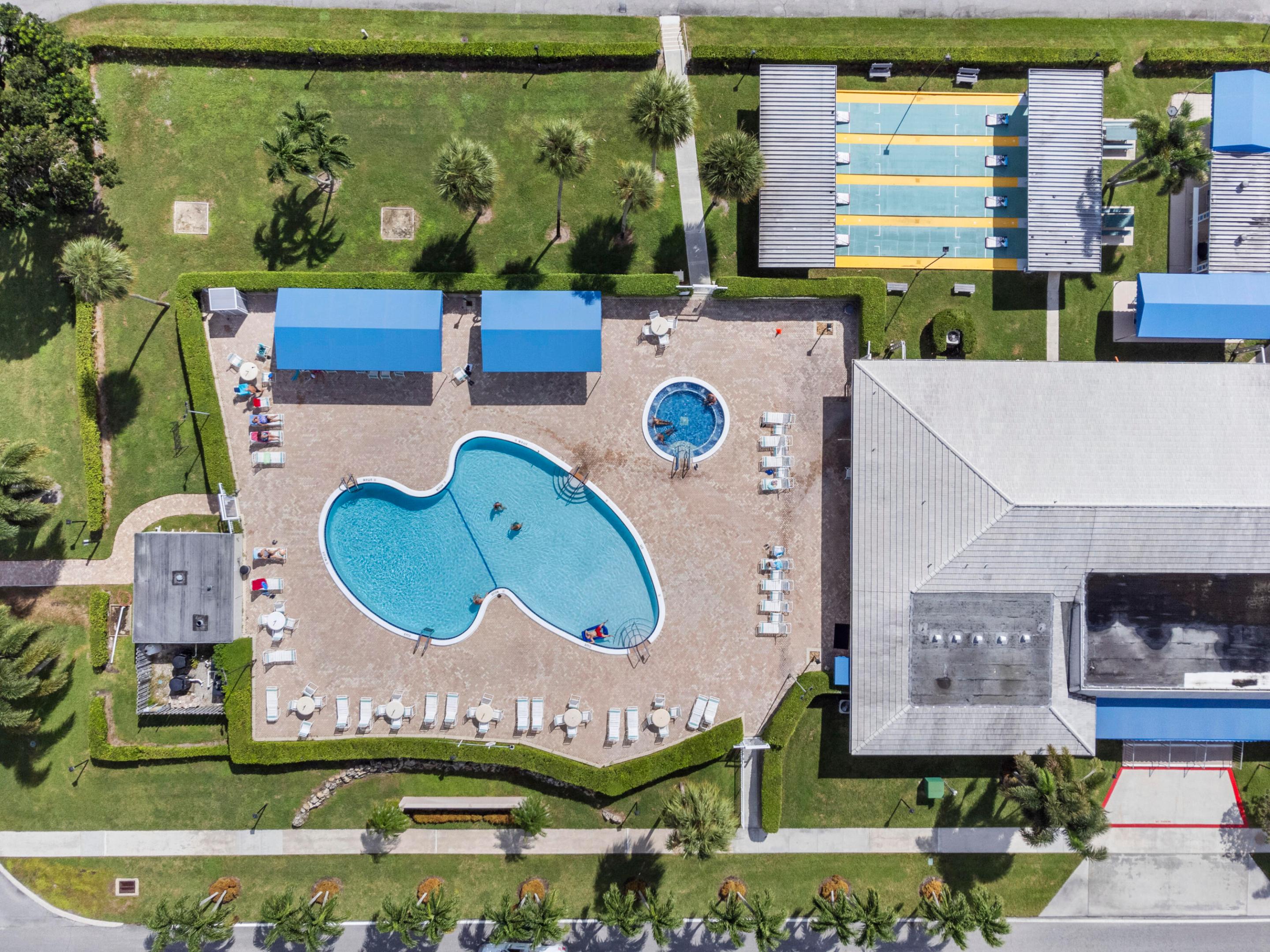 PALM BEACH LEISUREVILLE SEC 3 - Residential