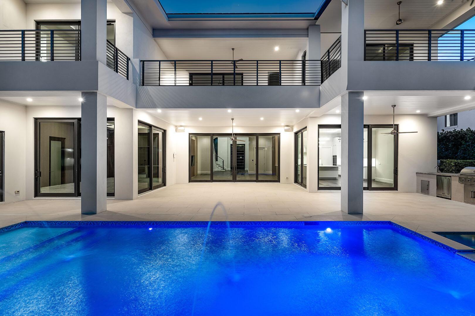 ROYAL PALM YACHT & COUNTR - Residential