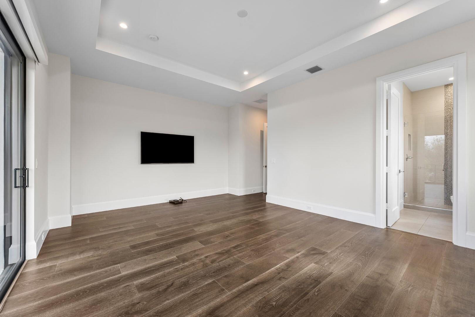 ROYAL PALM YACHT & COUNTR - Residential