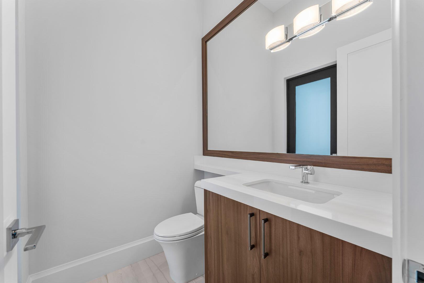 ROYAL PALM YACHT & COUNTR - Residential