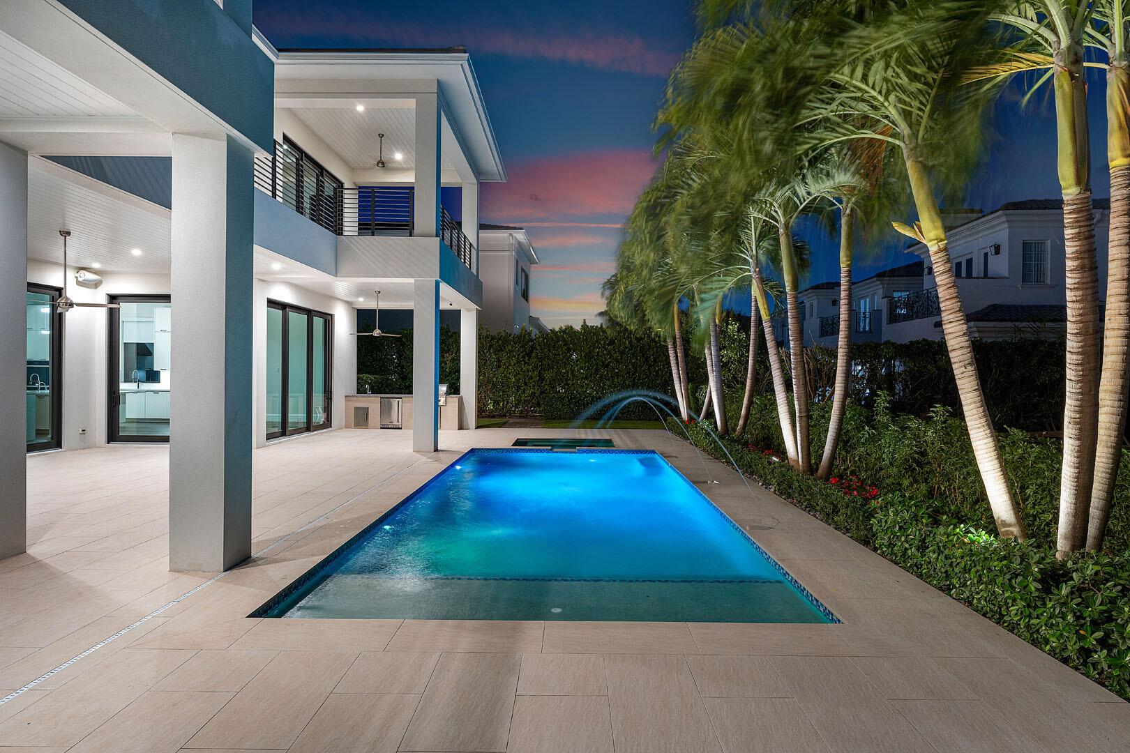 ROYAL PALM YACHT & COUNTR - Residential