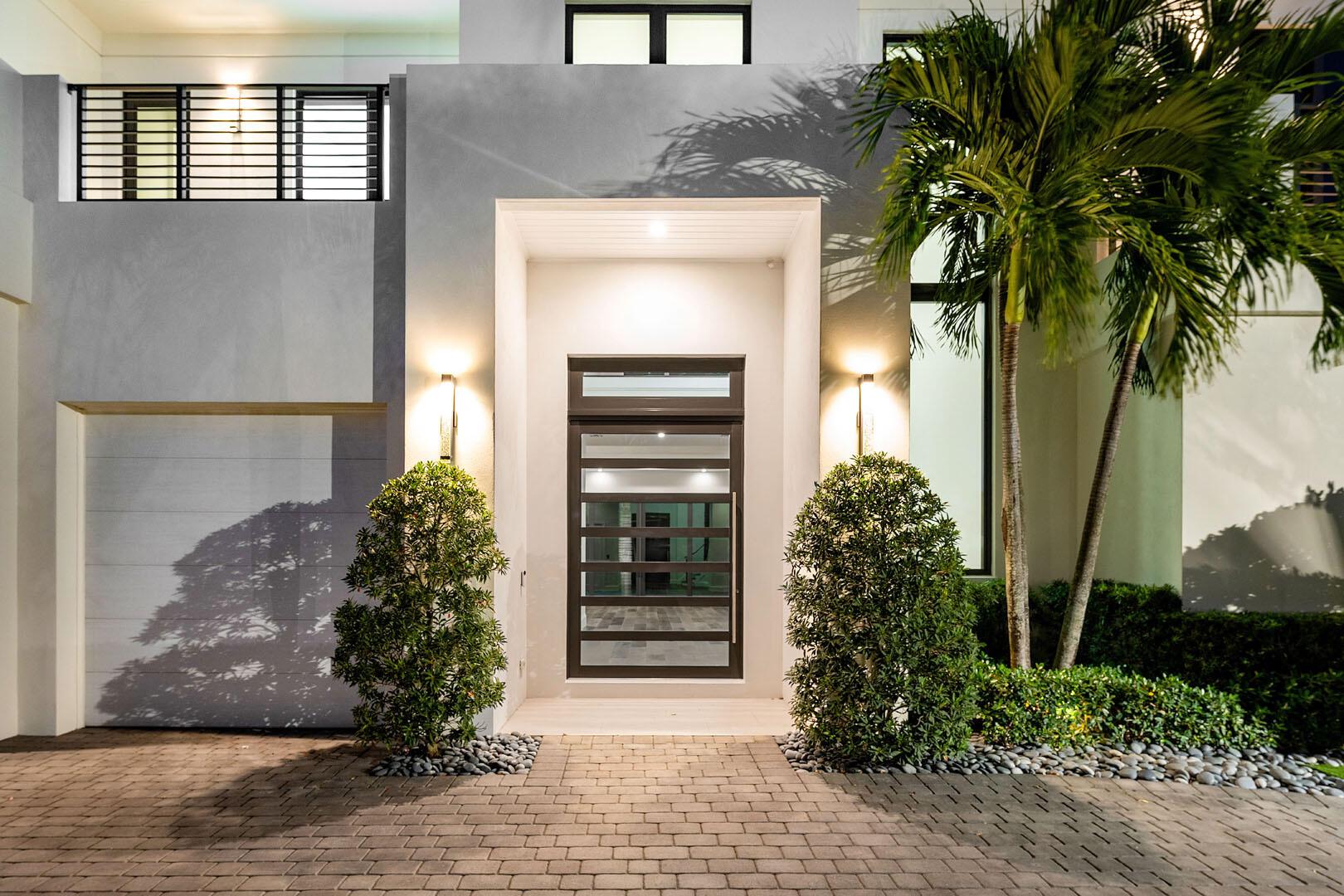 ROYAL PALM YACHT & COUNTR - Residential