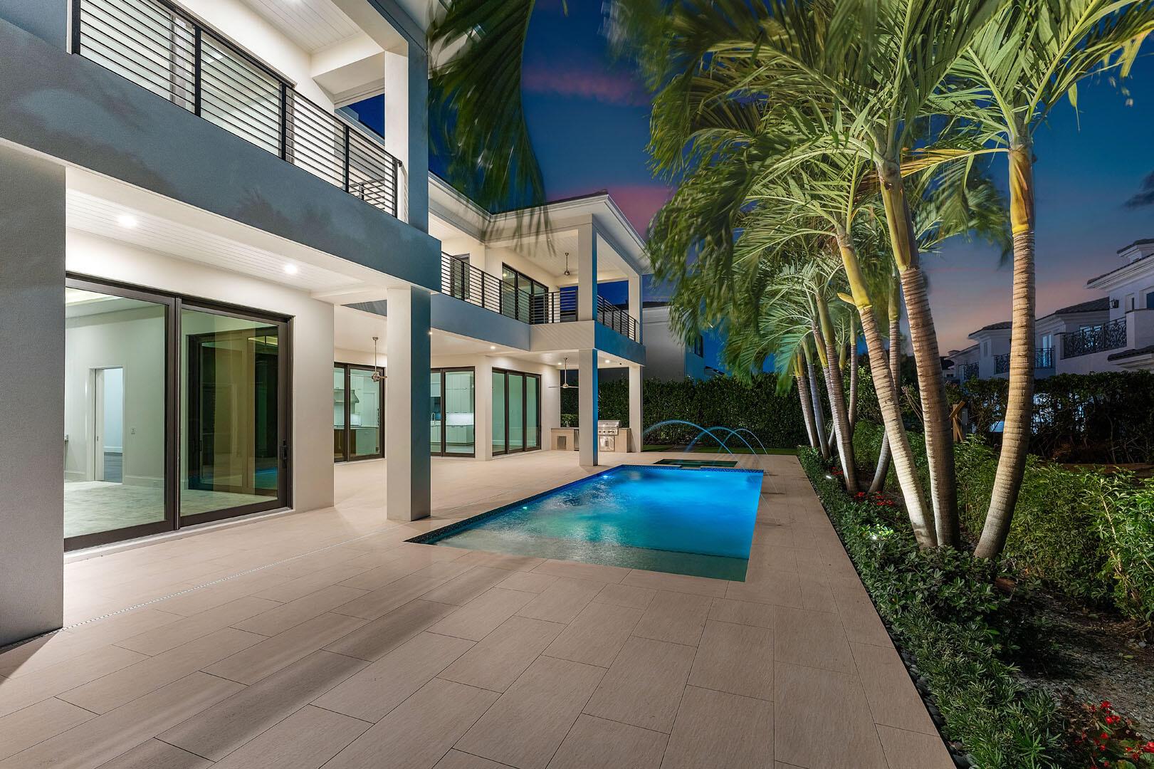 ROYAL PALM YACHT & COUNTR - Residential