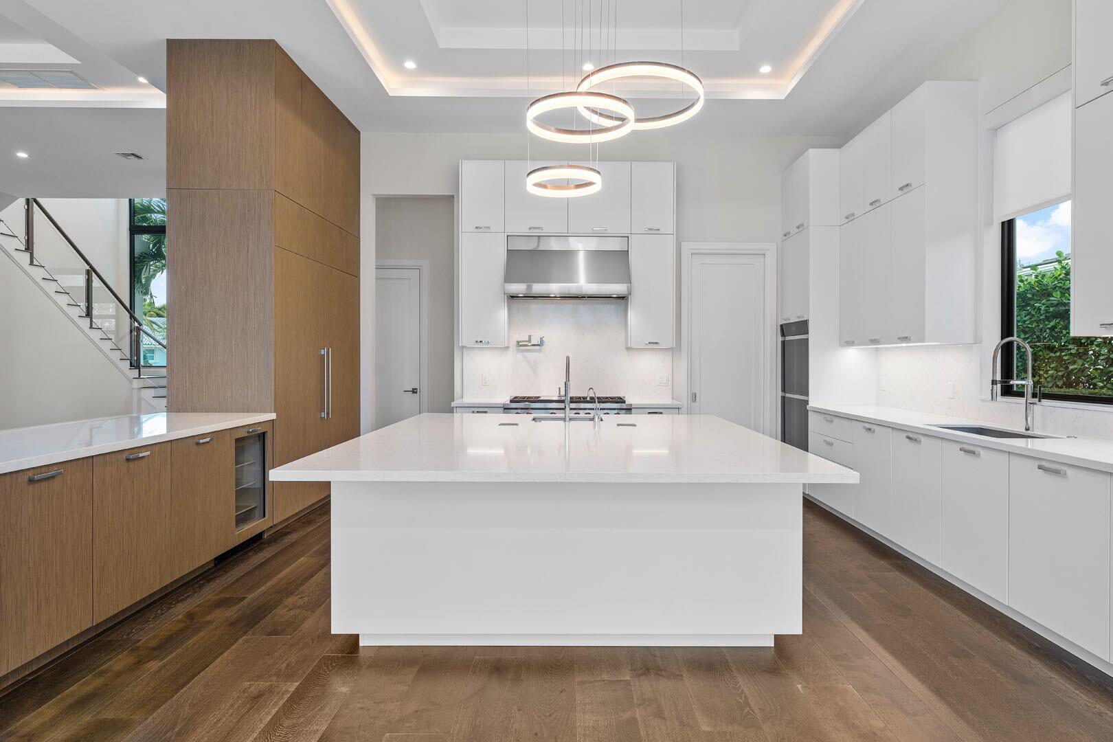 ROYAL PALM YACHT & COUNTR - Residential