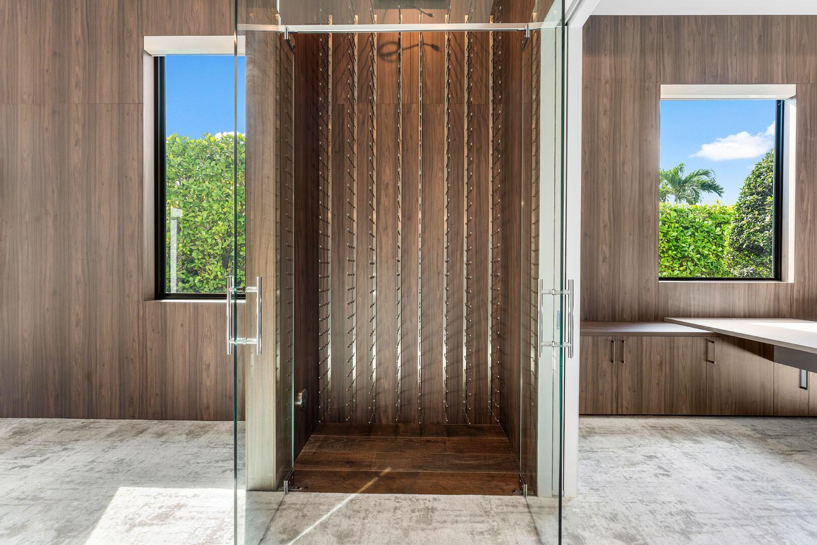 ROYAL PALM YACHT & COUNTR - Residential