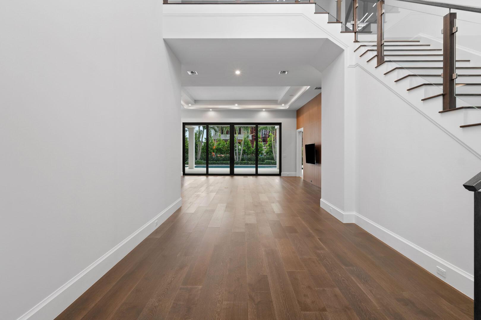 ROYAL PALM YACHT & COUNTR - Residential