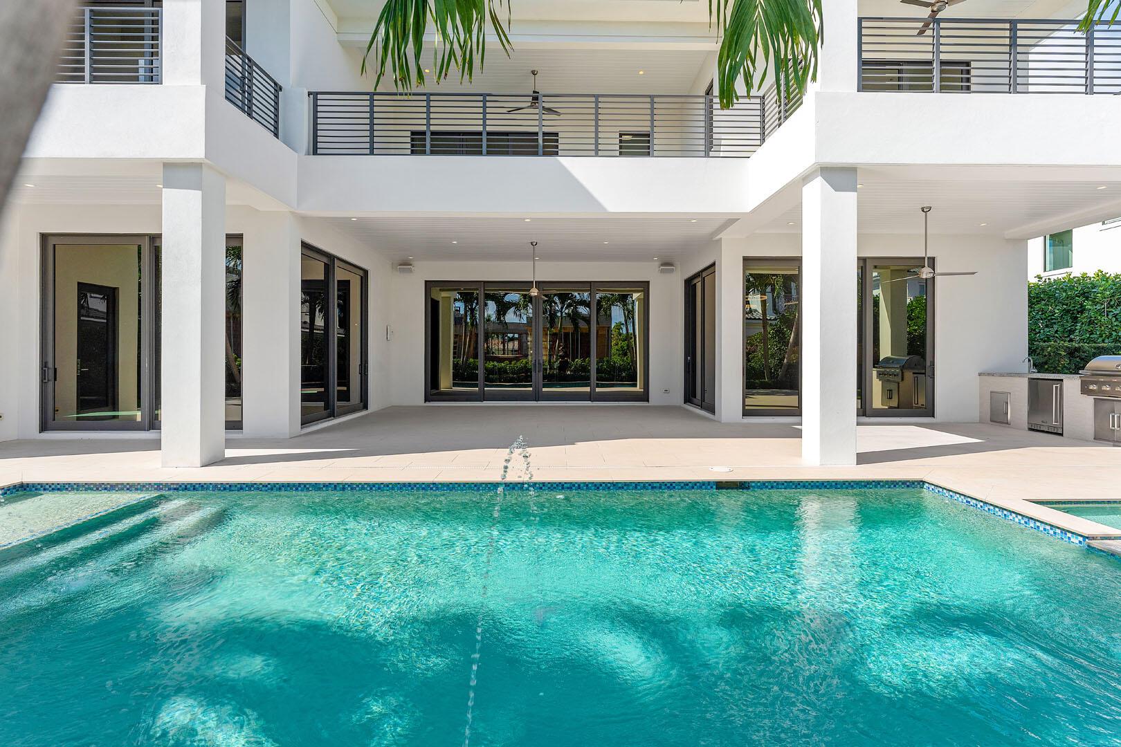 ROYAL PALM YACHT & COUNTR - Residential