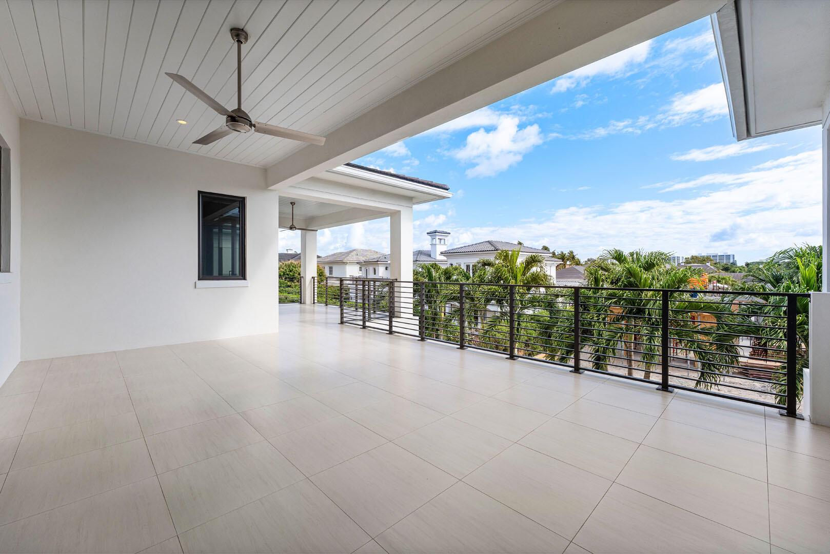 ROYAL PALM YACHT & COUNTR - Residential