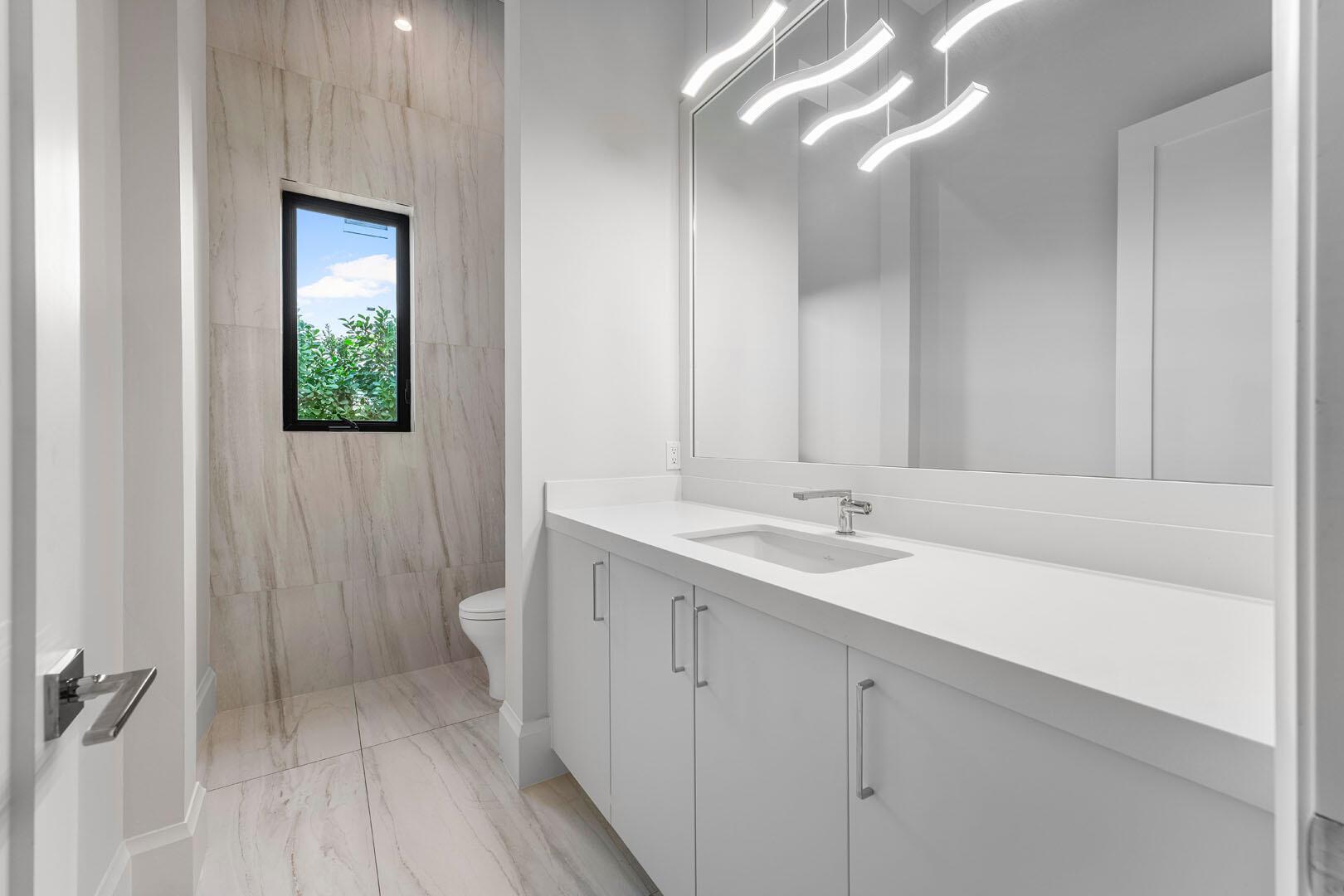 ROYAL PALM YACHT & COUNTR - Residential