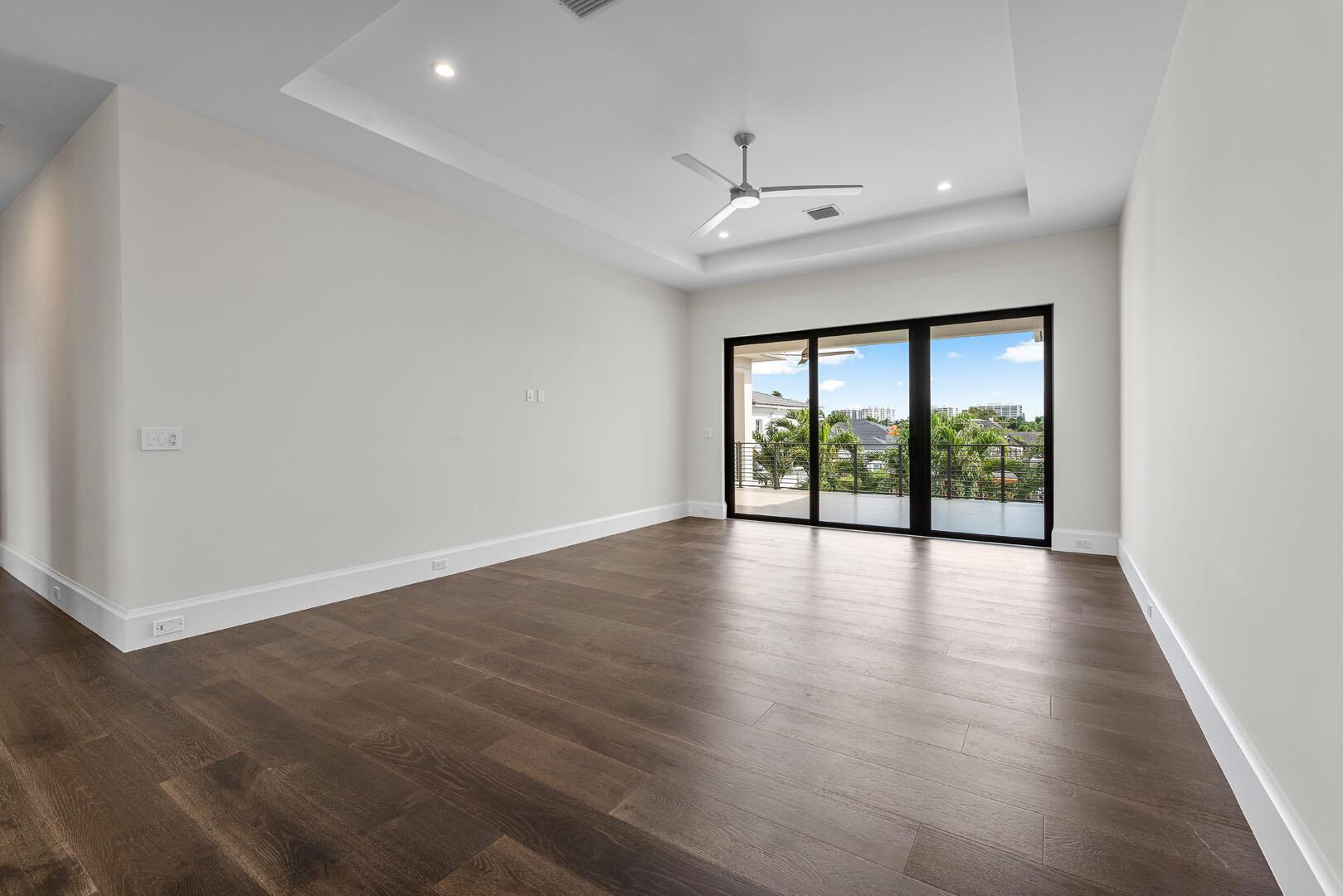 ROYAL PALM YACHT & COUNTR - Residential