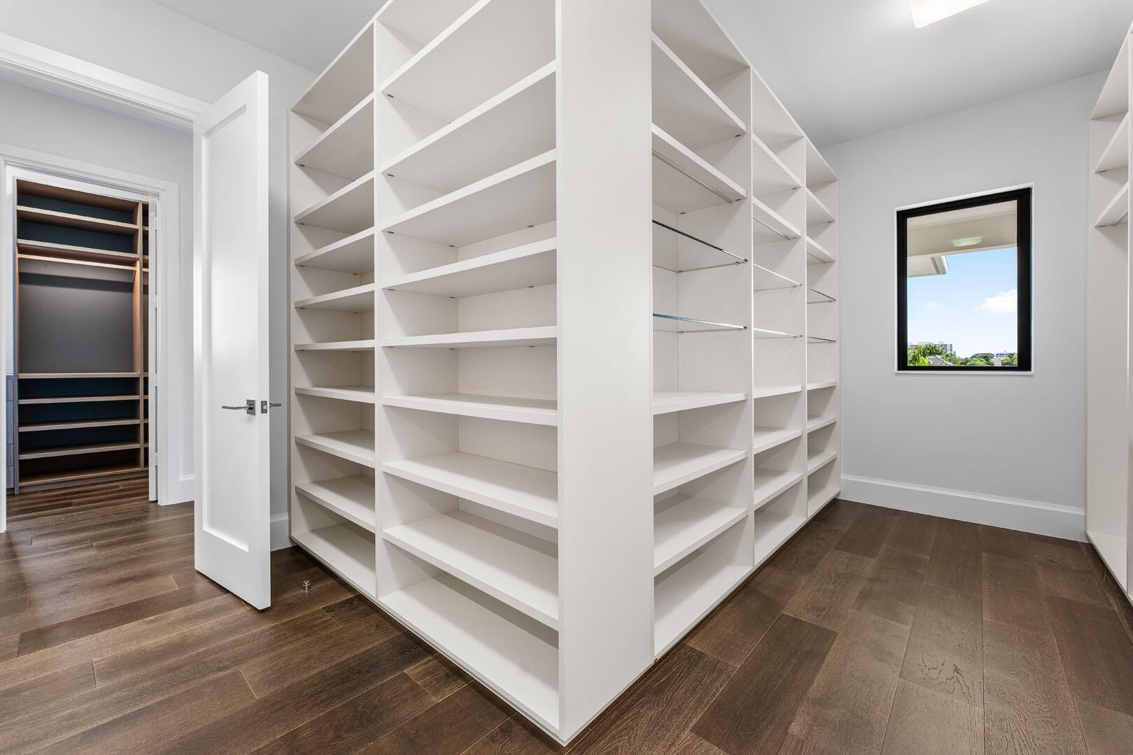 ROYAL PALM YACHT & COUNTR - Residential