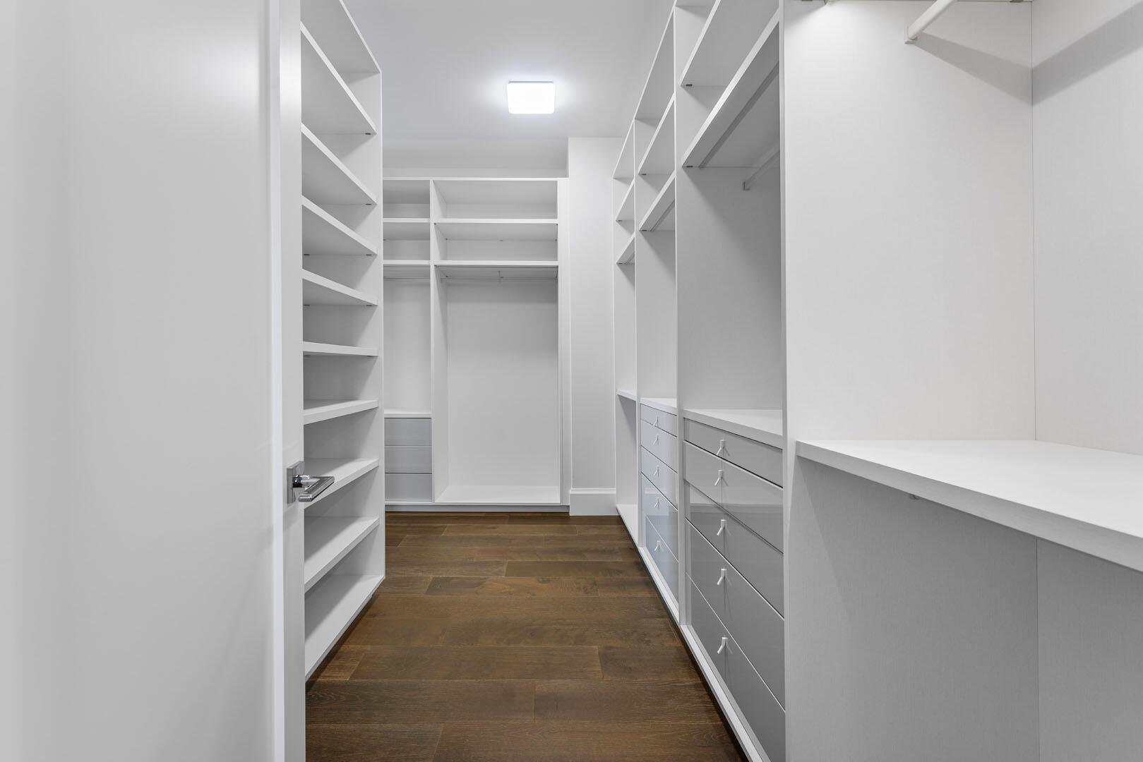 ROYAL PALM YACHT & COUNTR - Residential