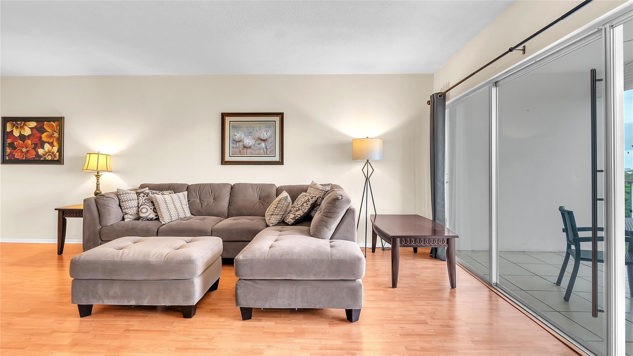 3150 N Palm Aire Drive 909