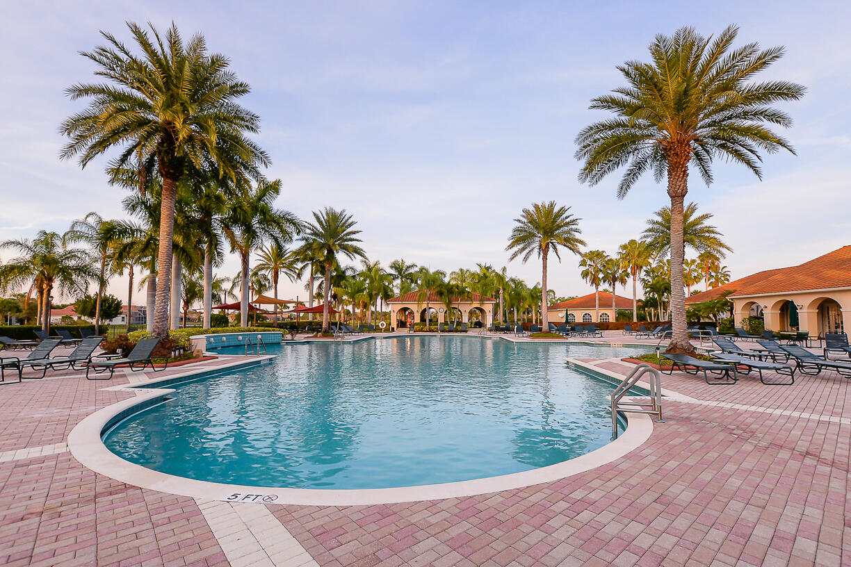 CASCADES AT ST LUCIE WEST - Residential