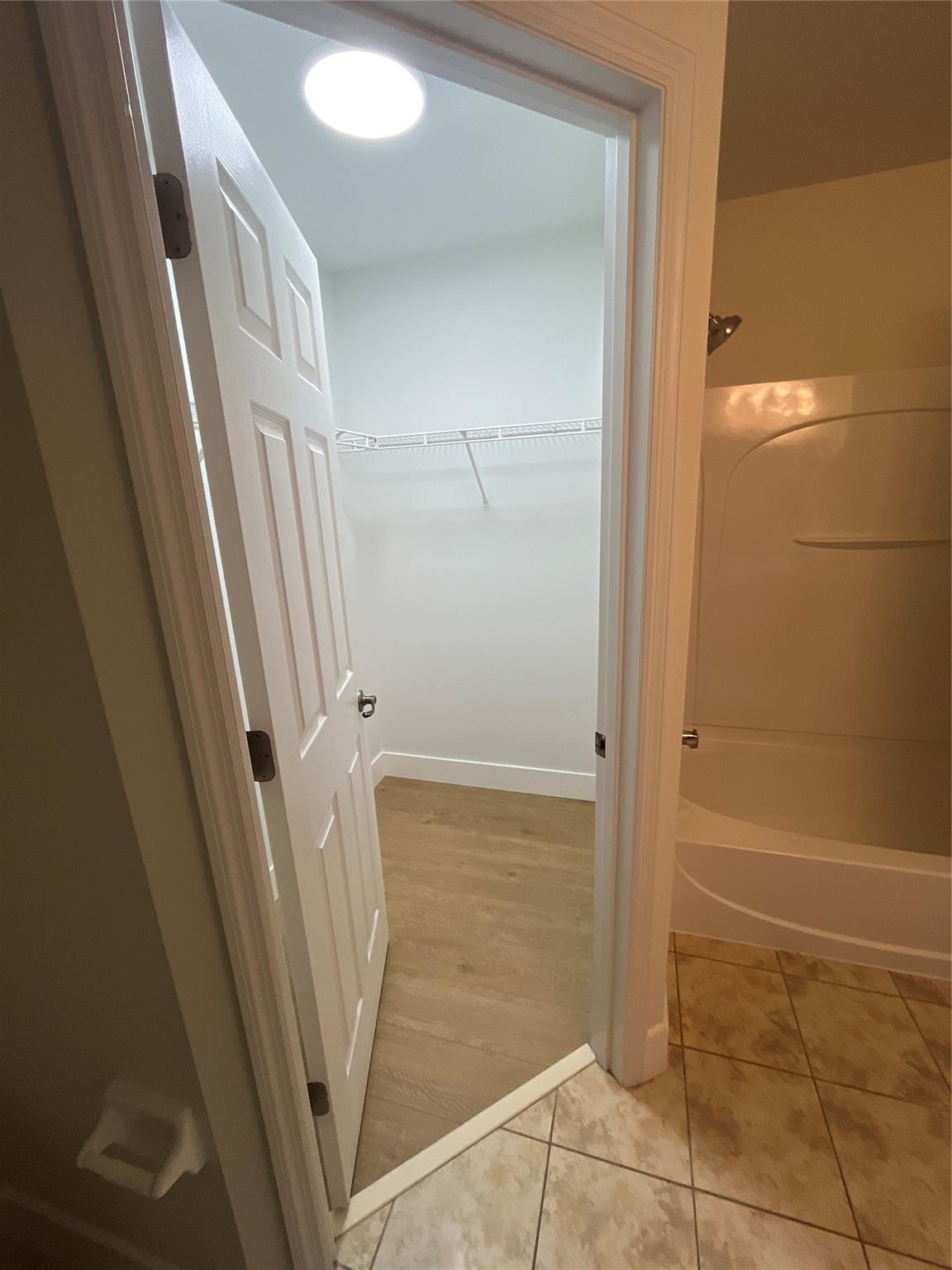 Cambridge Twnhms - Residential Lease