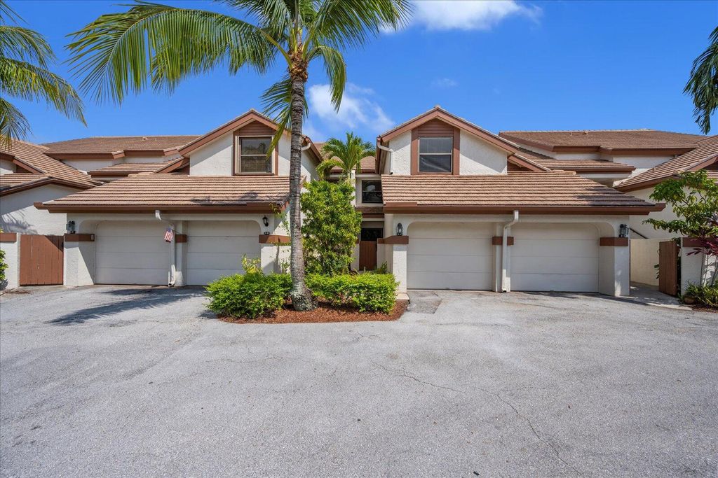Photo of 12692 Shoreline Drive #3c, Wellington, FL 33414 (MLS # B26002147)