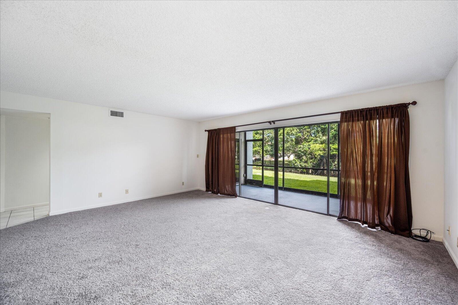 SHORES AT WELLINGTON II CONDO - Residential Lease