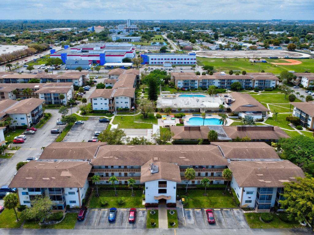 MAR-LEN GARDENS NO 12 CORP-CO-OP - Residential